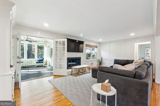 1511 Summerset Drive, Dunwoody, GA 30338