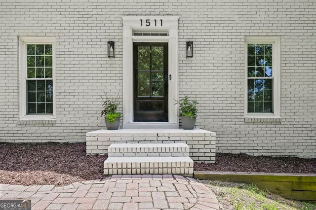 1511 Summerset Drive, Dunwoody, GA 30338