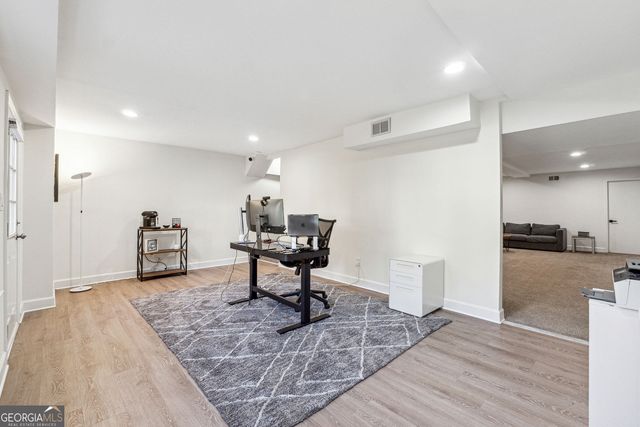 1511 Summerset Drive, Dunwoody, GA 30338