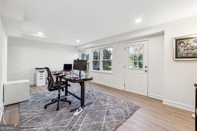 1511 Summerset Drive, Dunwoody, GA 30338