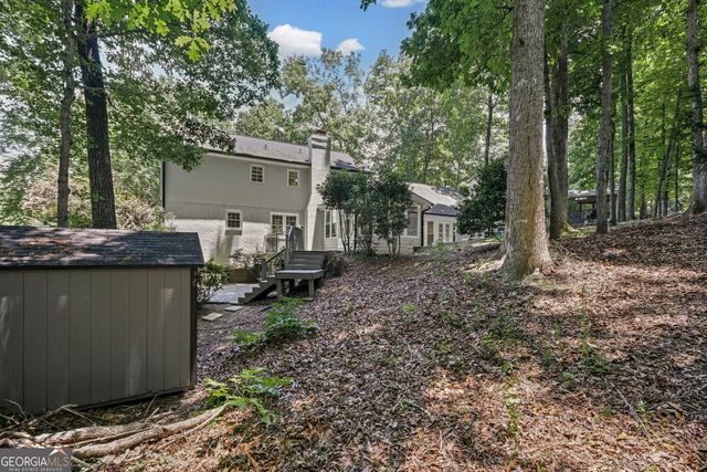 1511 Summerset Drive, Dunwoody, GA 30338
