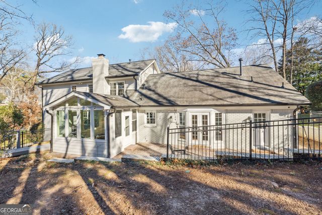 1511 Summerset Drive, Dunwoody, GA 30338