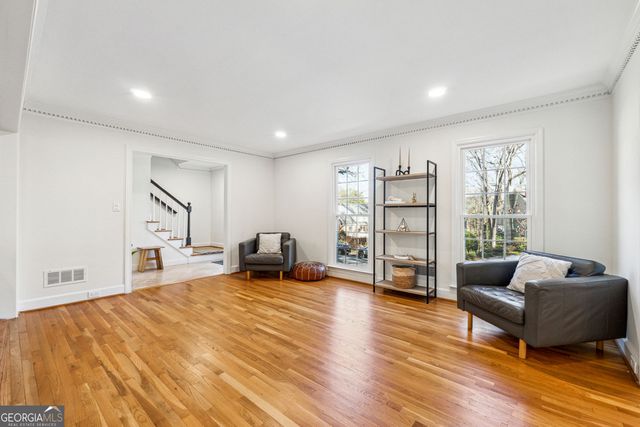 1511 Summerset Drive, Dunwoody, GA 30338