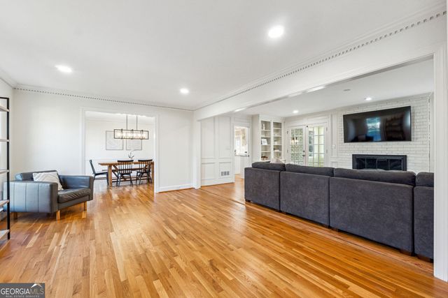 1511 Summerset Drive, Dunwoody, GA 30338