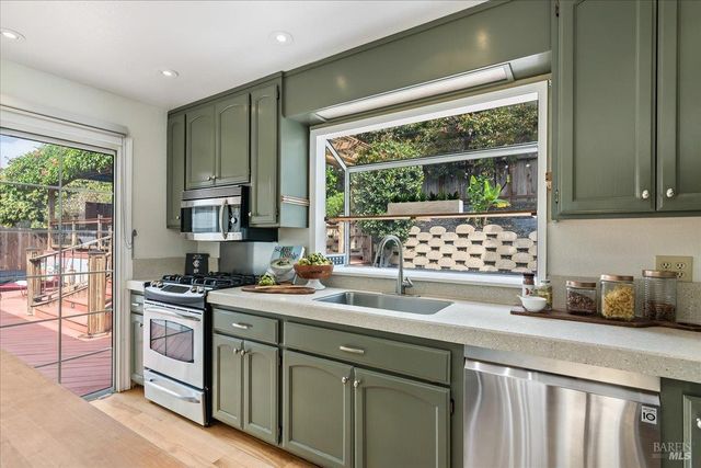 375 E O St, Benicia, CA 94510