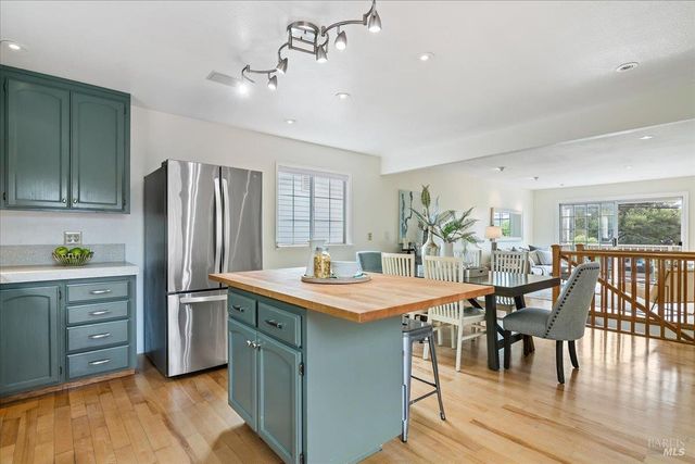 375 E O St, Benicia, CA 94510