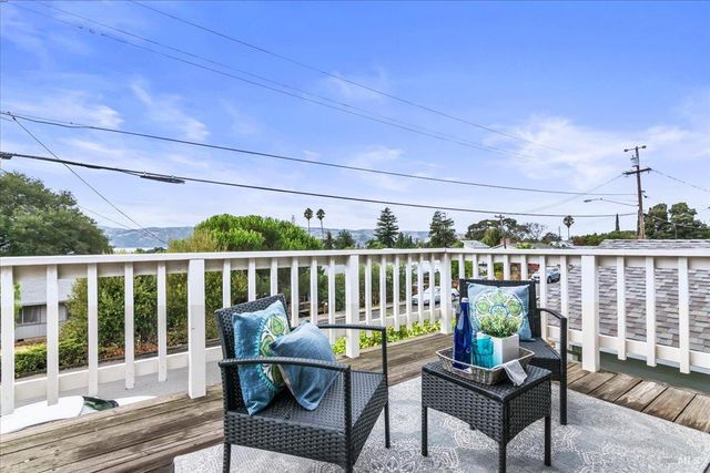 375 E O St, Benicia, CA 94510