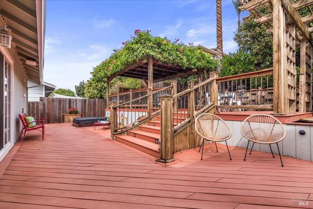 375 E O St, Benicia, CA 94510