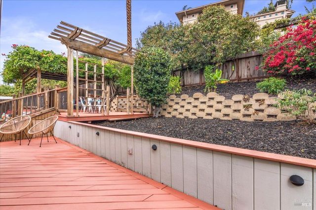 375 E O St, Benicia, CA 94510