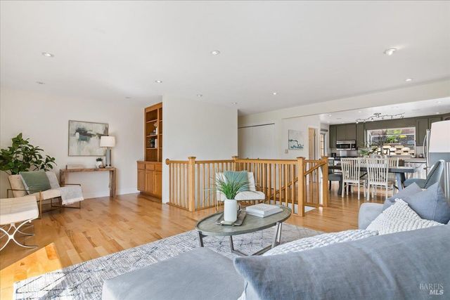 375 E O St, Benicia, CA 94510