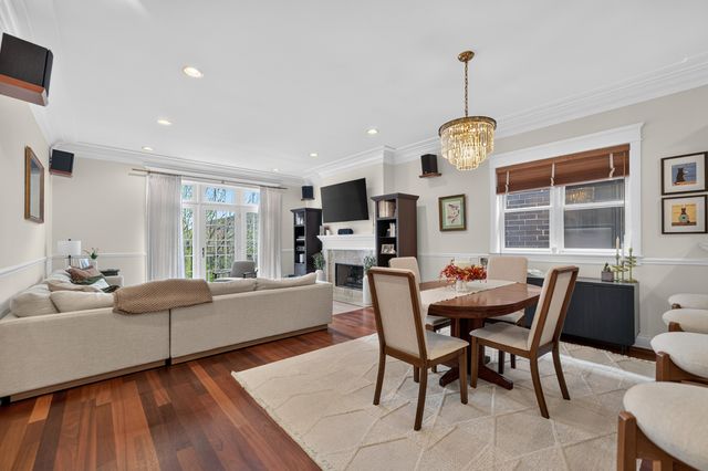3544 N Fremont Street 4S, Chicago, IL 60657