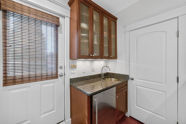 3544 N Fremont Street 4S, Chicago, IL 60657