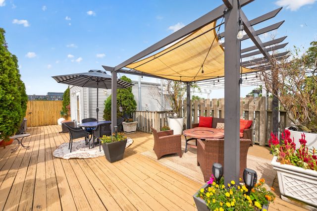 3544 N Fremont Street 4S, Chicago, IL 60657