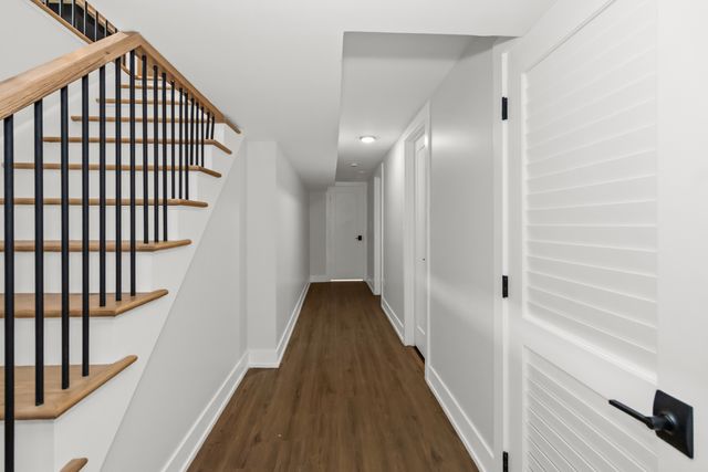 8114 S Paxton Avenue, Chicago, IL 60617