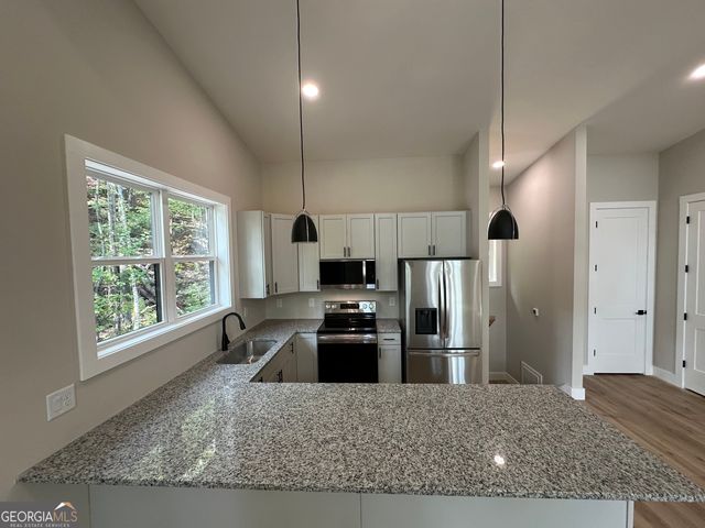 673 Autumn Ridge Drive, Clayton, GA 30525