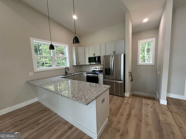 673 Autumn Ridge Drive, Clayton, GA 30525