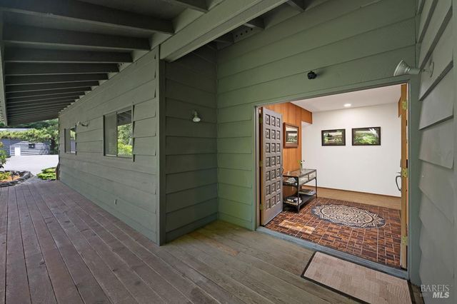 37275 Glennen Dr, Gualala, CA 95445