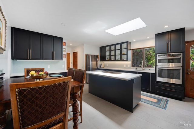 37275 Glennen Dr, Gualala, CA 95445