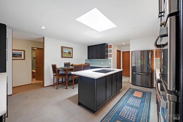 37275 Glennen Dr, Gualala, CA 95445