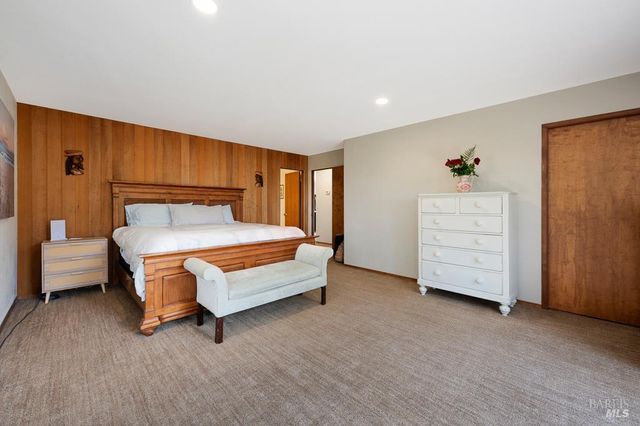 37275 Glennen Dr, Gualala, CA 95445