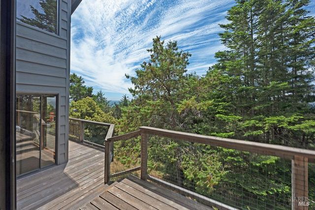 37275 Glennen Dr, Gualala, CA 95445