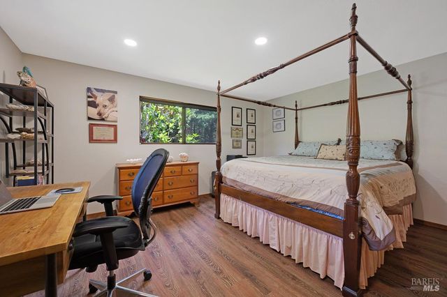 37275 Glennen Dr, Gualala, CA 95445