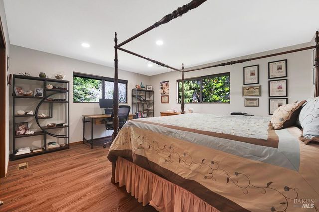 37275 Glennen Dr, Gualala, CA 95445