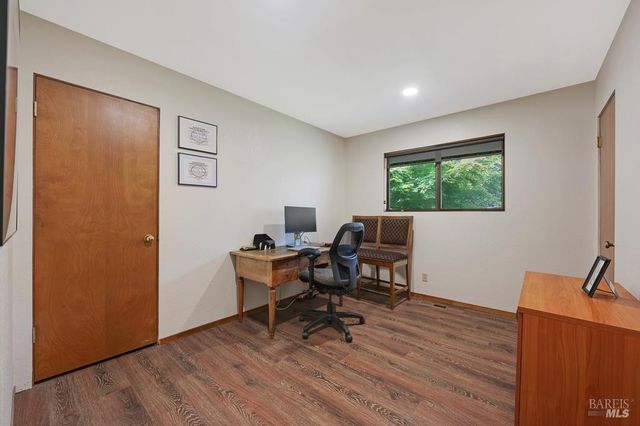 37275 Glennen Dr, Gualala, CA 95445