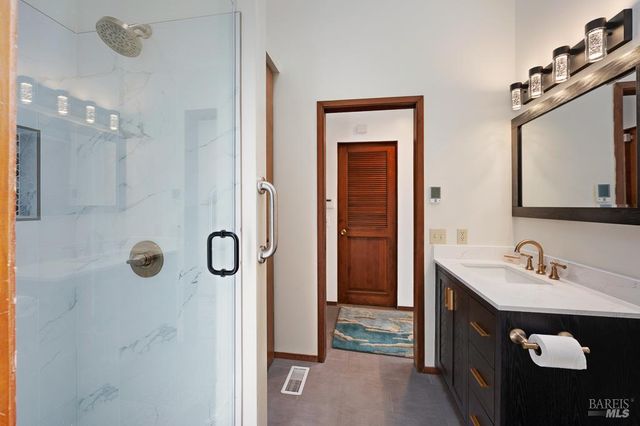 37275 Glennen Dr, Gualala, CA 95445