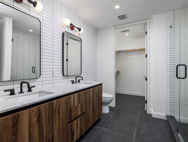 84 East Ave 3704, Austin, TX 78701