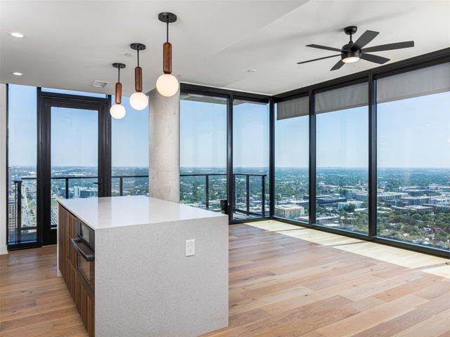 84 East Ave 3704, Austin, TX 78701