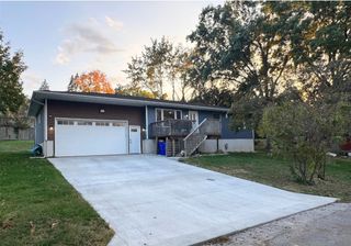 3411 Willow Dr NE, North Liberty, IA 52317
