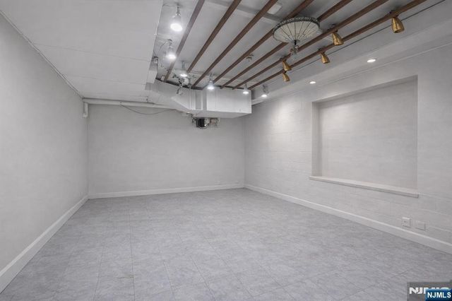 1 Ridgewood Avenue LL-8, Ridgewood, NJ 07450