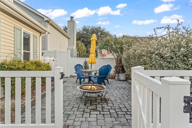 811 9th Ave. S, North Myrtle Beach, SC 29582