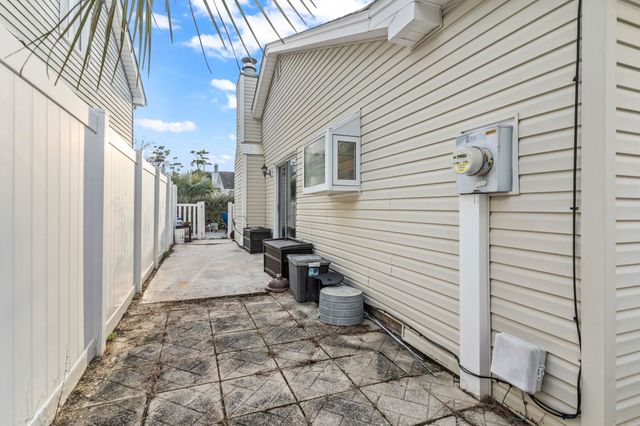 811 9th Ave. S, North Myrtle Beach, SC 29582