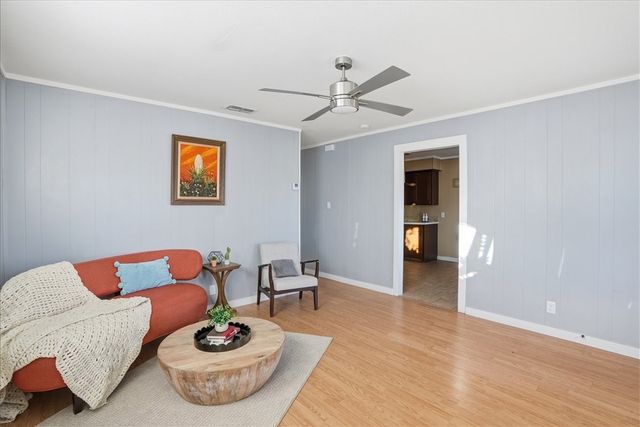 300 Nayer St, Alice, TX 78332