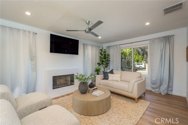 19828 Lull, Winnetka (los Angeles), CA 91306