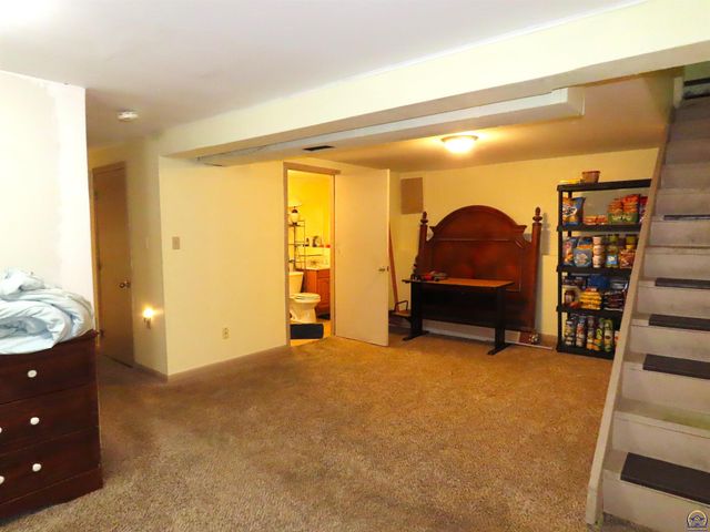 5401 SW 28th ST, Topeka, KS 66614