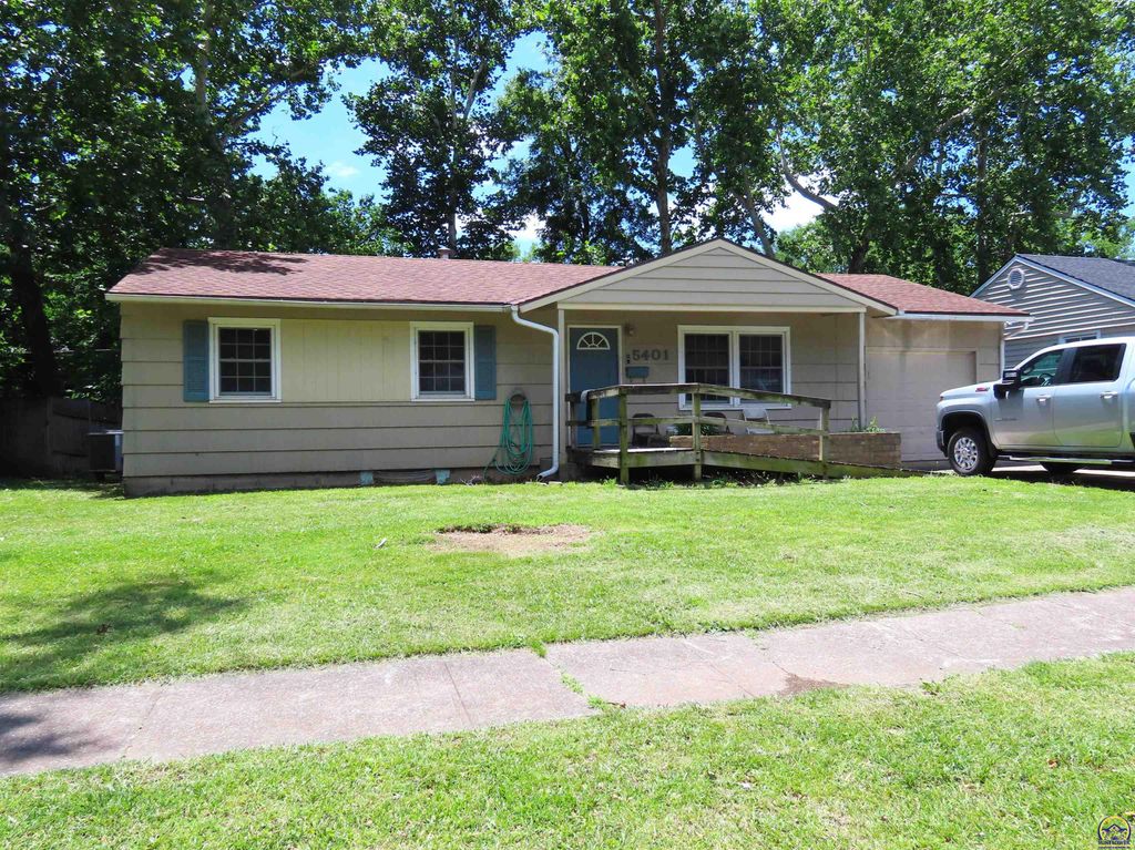 5401 SW 28th ST, Topeka, KS 66614