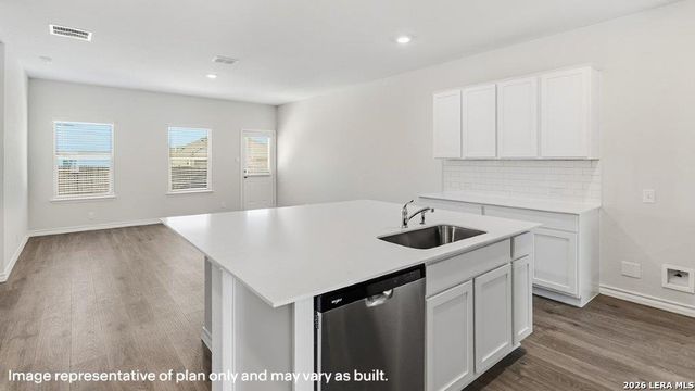 111 Tawny Owl, San Antonio, TX 78253