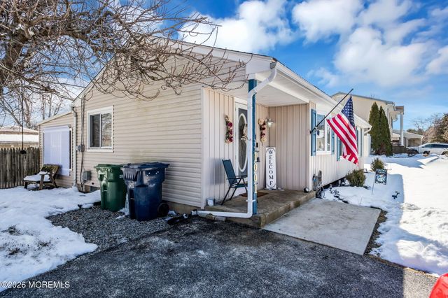 1001 Ensign Avenue, Beachwood, NJ 08722