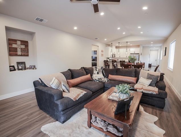 1025 Wilson Ave, Lincoln, CA 95648