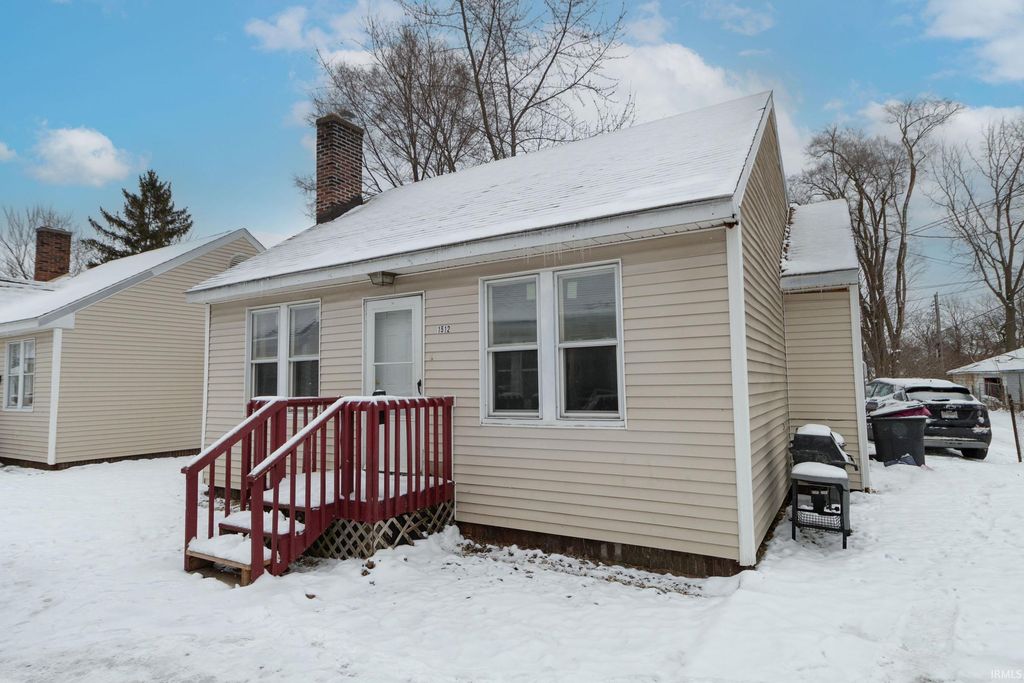 1512 Hermosa Place, South Bend, IN 46613