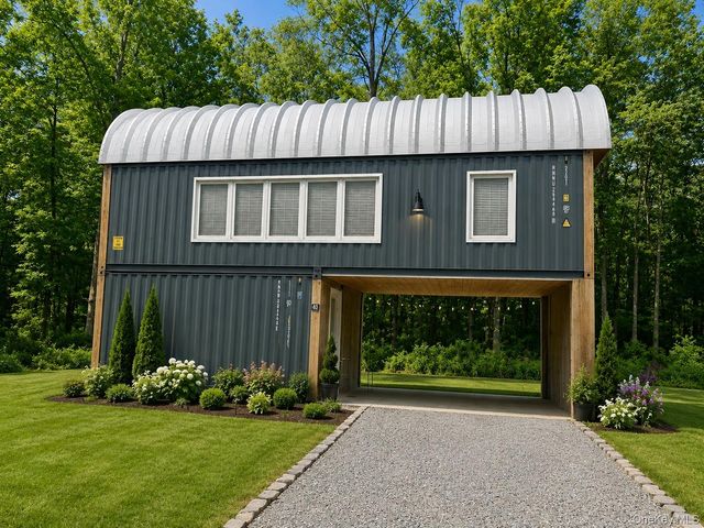 40 Pioneer Road, Gardiner, NY 12525