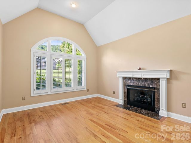 7 Round Robin Lane, Mills River, NC 28759