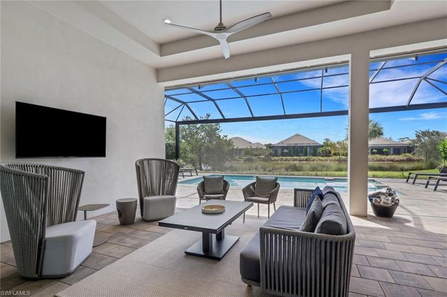 6136 Rodney Bay LN, Naples, FL 34113
