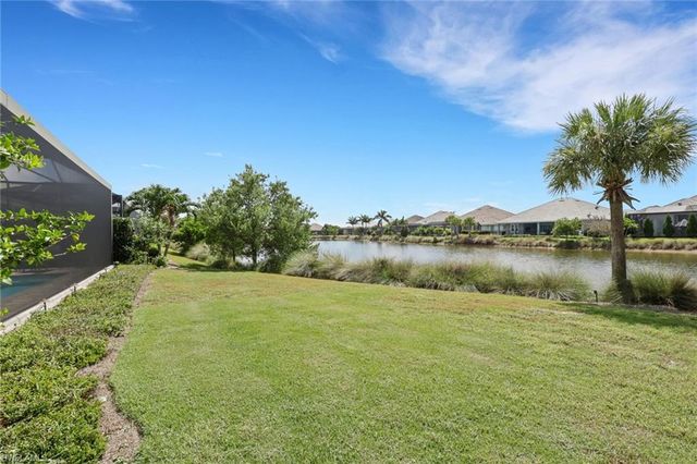 6136 Rodney Bay LN, Naples, FL 34113