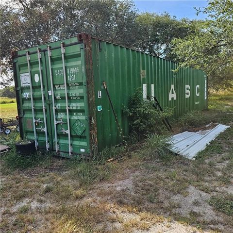 295 Griffith Dr, Rockport, TX 78382