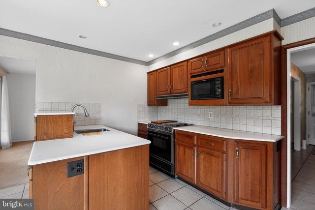 3902 SHELLEY RD, Huntingdon Valley, PA 19006
