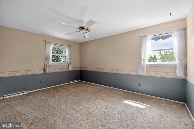 3902 SHELLEY RD, Huntingdon Valley, PA 19006